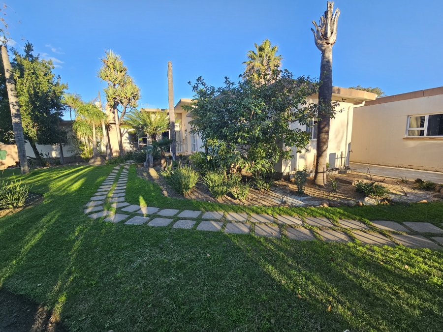 5 Bedroom Property for Sale in Riversdale Western Cape
